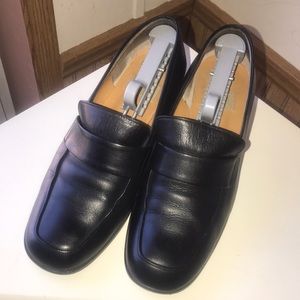 Ing Women’s Leather Shoes - Sz 7